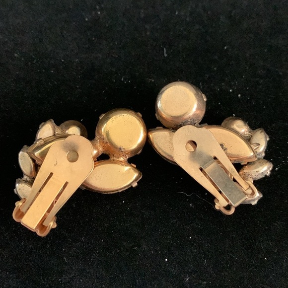 Vintage Gold Tone AB Rhinestone Brooch & Clip-in Earring Set - Picture 6 of 6